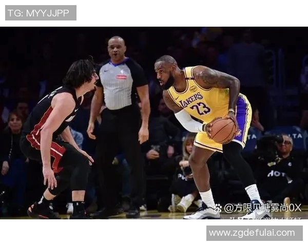 2013年NBA热火队与骑士队激烈对决回顾精彩瞬间与战术分析